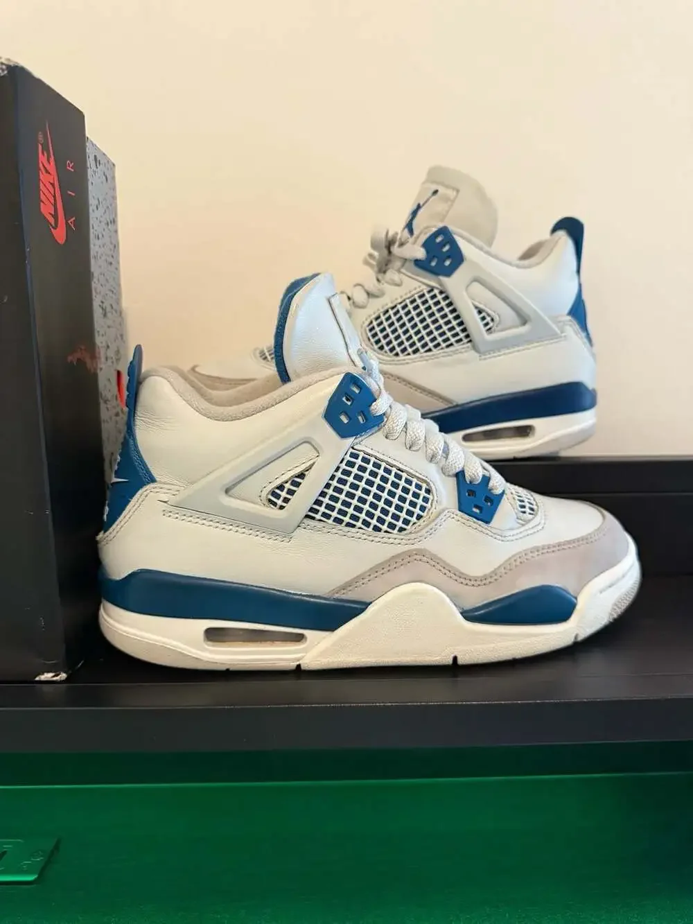 Jordan 4 Retro Military Blue (2024) GS size 6Y (womens 7.5)